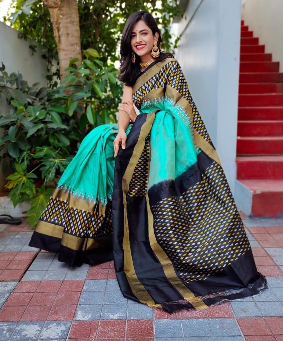Pure Pochampally Ikkat Silk Blue Body Black Pallu Same Pallu As Blouse - pochampallysarees.com