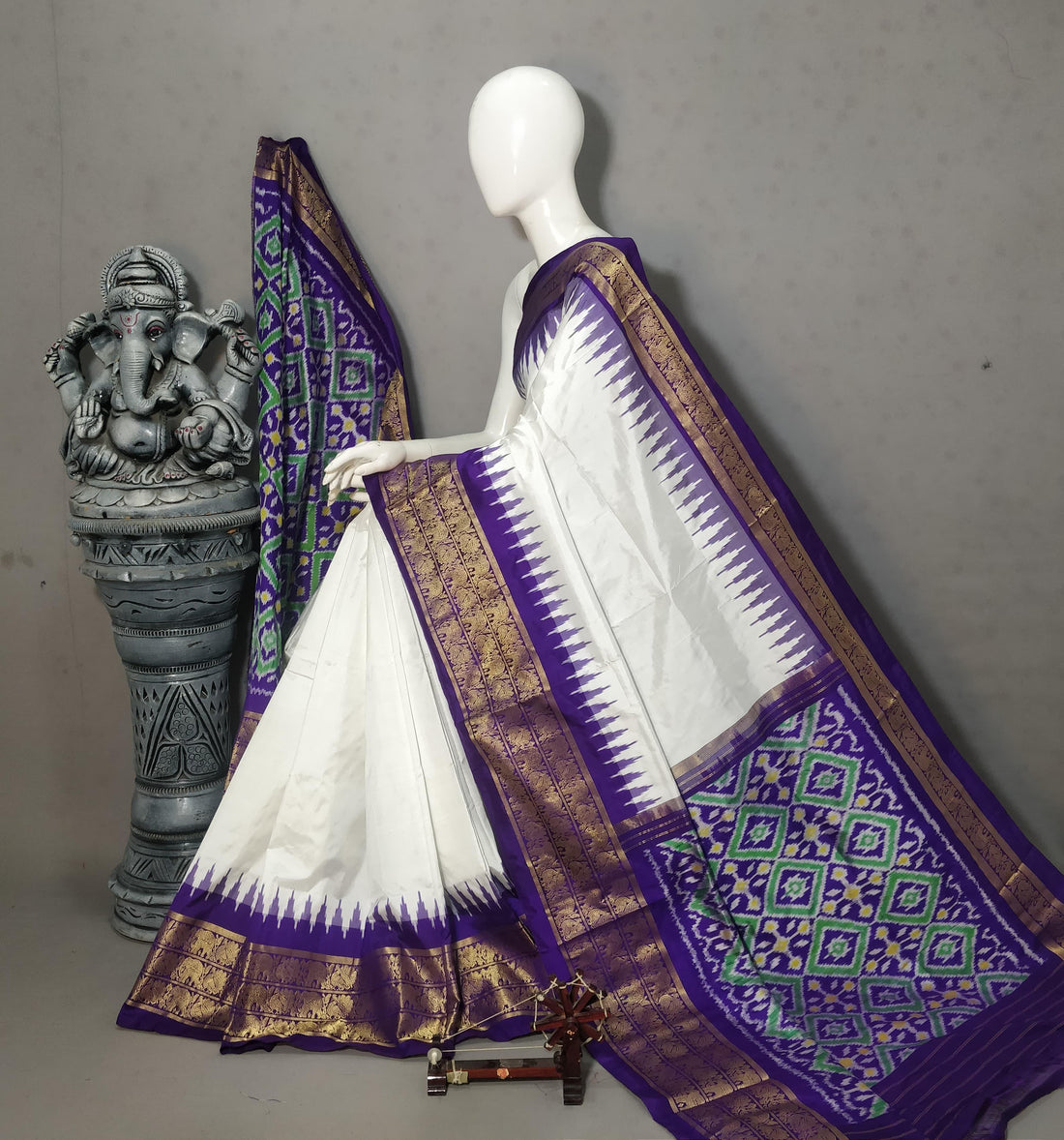 Pure Pochampally Ikkat Silk Cream Purple - pochampallysarees.com