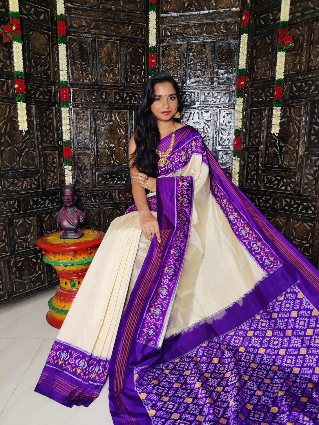 Pure Pochampally Ikkat Silk Cream Purple Sari - pochampallysarees.com
