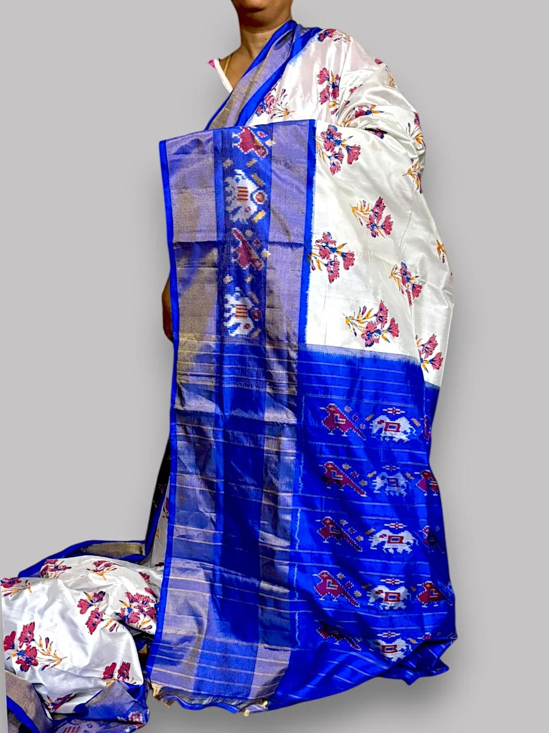 Pure Pochampally Ikkat Silk Kalamkari Designer Blue White Sari - pochampallysarees.com