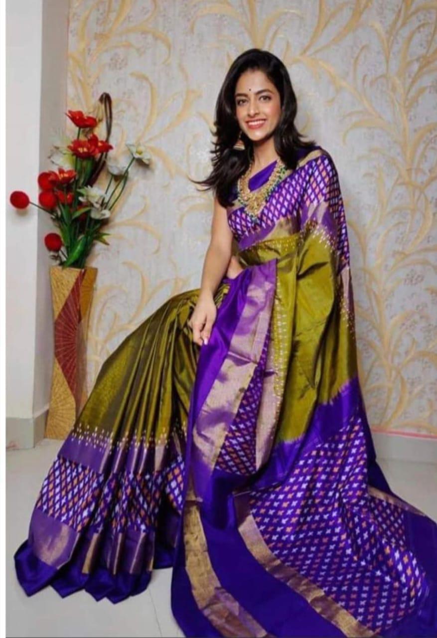 Pure Pochampally Ikkat Silk Olive Green Body Blue Pallu Same Pallu As Blouse - pochampallysarees.com