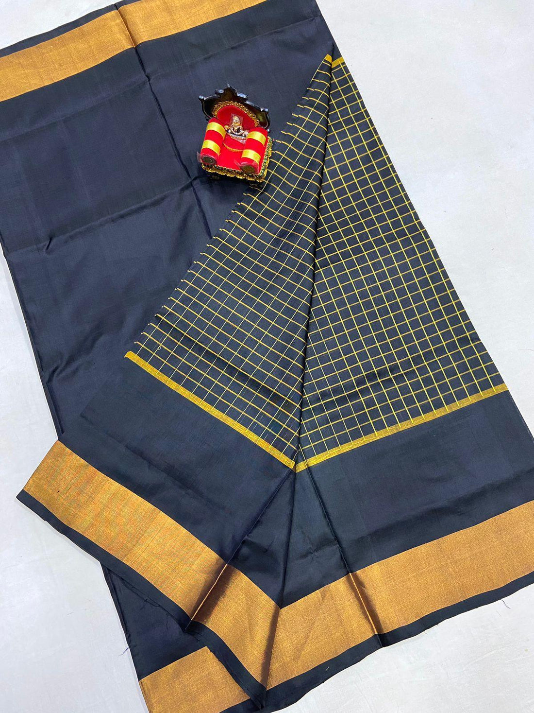 Pure Uppada Silk Black Saree - pochampallysarees.com