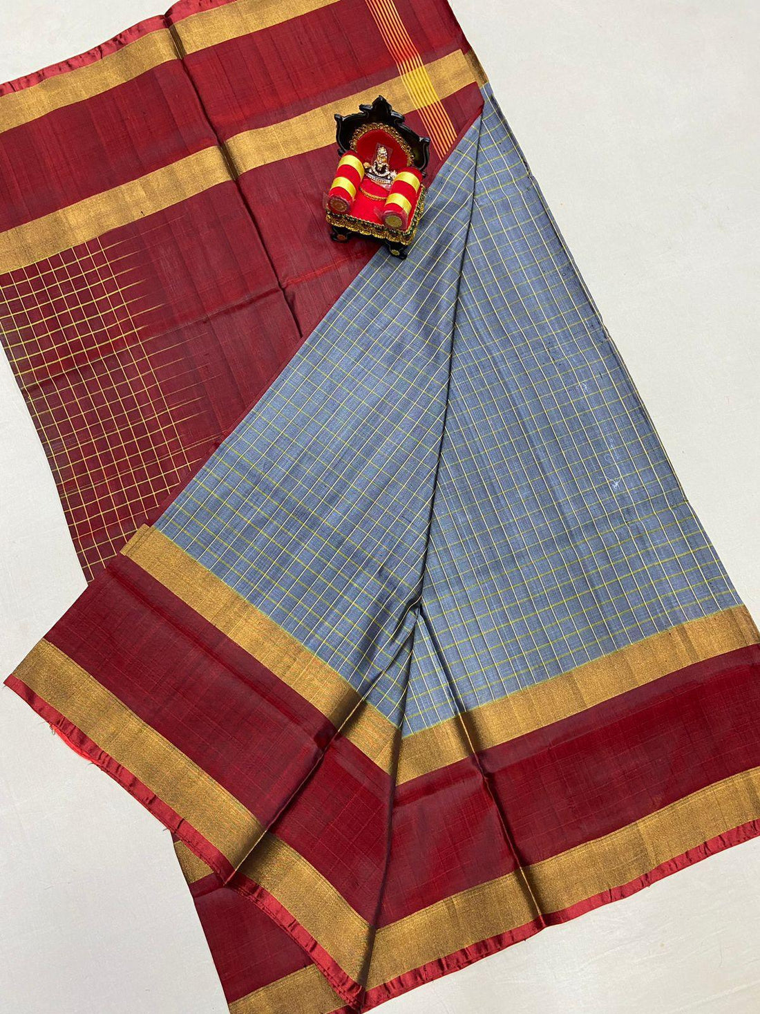 Pure Uppada Silk Gray Maroon Saree - pochampallysarees.com