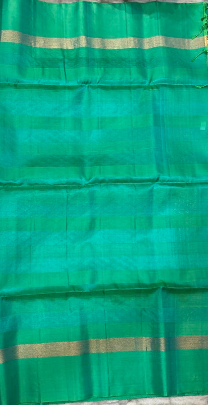 Elegant Peach &amp; Teal Green Kanchi Soft Silk Saree with zari Border