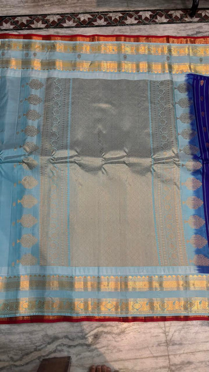 Elegant Royal Blue Gadwal Silk Saree with Sea Green Border - pochampallysarees.com