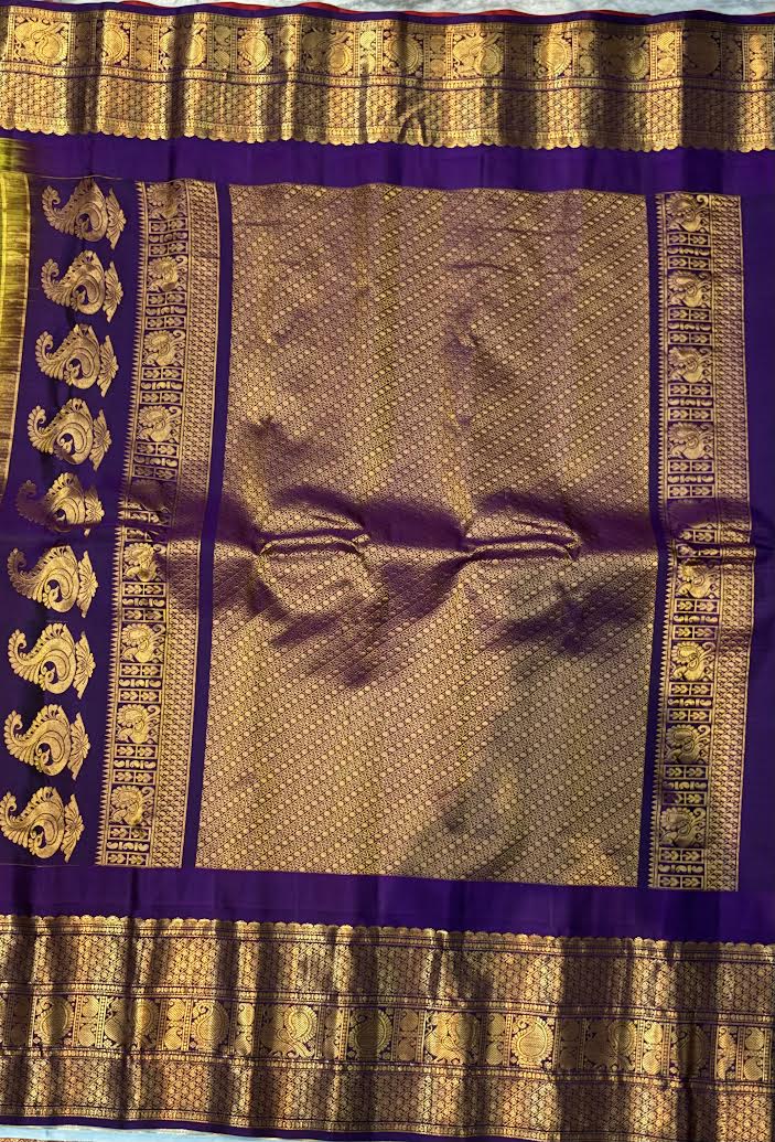 Gadwal Silk Saree – Parrot Green &amp; Lavender - pochampallysarees.com