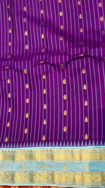Pure Gadwal Silk Saree in Lavender with Light Blue Border - pochampallysarees.com