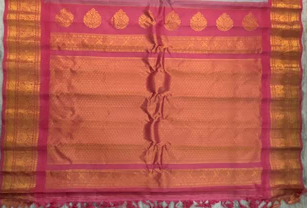 Pure Gadwal Silk Saree in Elegant Silvery Grey and Vibrant Deep Pink