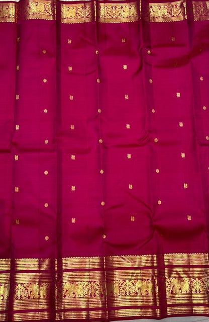 Authentic Pure Kanchi Pattu Sarees in Magenta | Buy Online