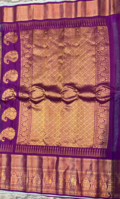 Pure Gadwal Silk Saree in Rama Green and Lavender with Pure Zari Border - pochampallysarees.com