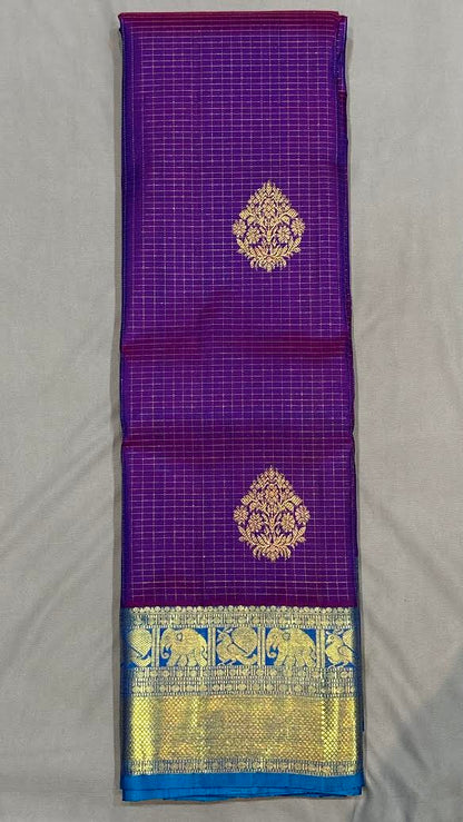 Kanchipuram Pattu Sarees | Pure Kanchi Silk Saree with Sky Blue Pallu - pochampallysarees.com