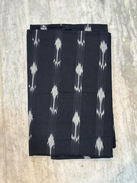 Handcrafted Black &amp; Red Double Ikat Ikat Cotton Kurta Set with Dupatta -d24