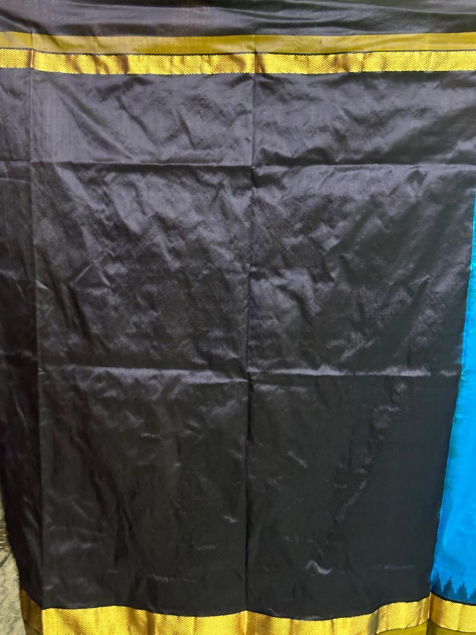 Semi Pochampally Ikkat Silk Blue Navy Blue Sari - pochampallysarees.com
