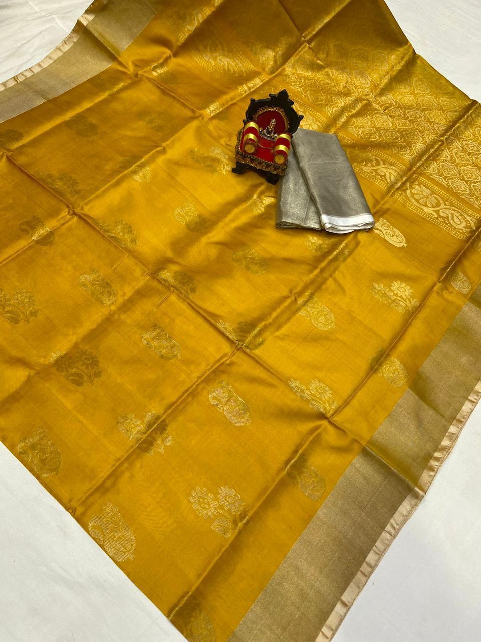 Uppada Pattu Silver Border Rich Pallu Saree - pochampallysarees.com