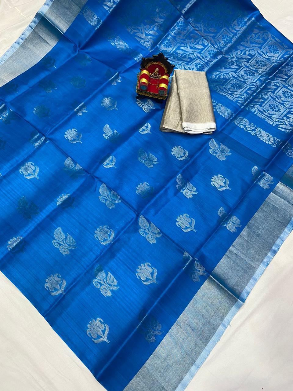Uppada Pattu Silver Border Rich Pallu Saree - pochampallysarees.com