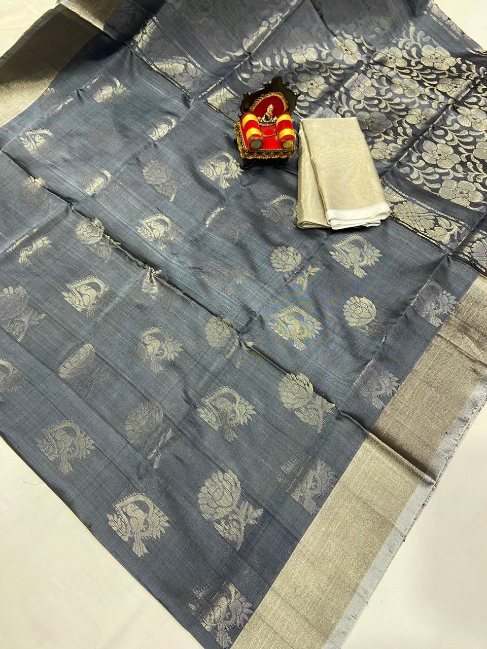 Uppada Pattu Silver Border Rich Pallu Saree - pochampallysarees.com