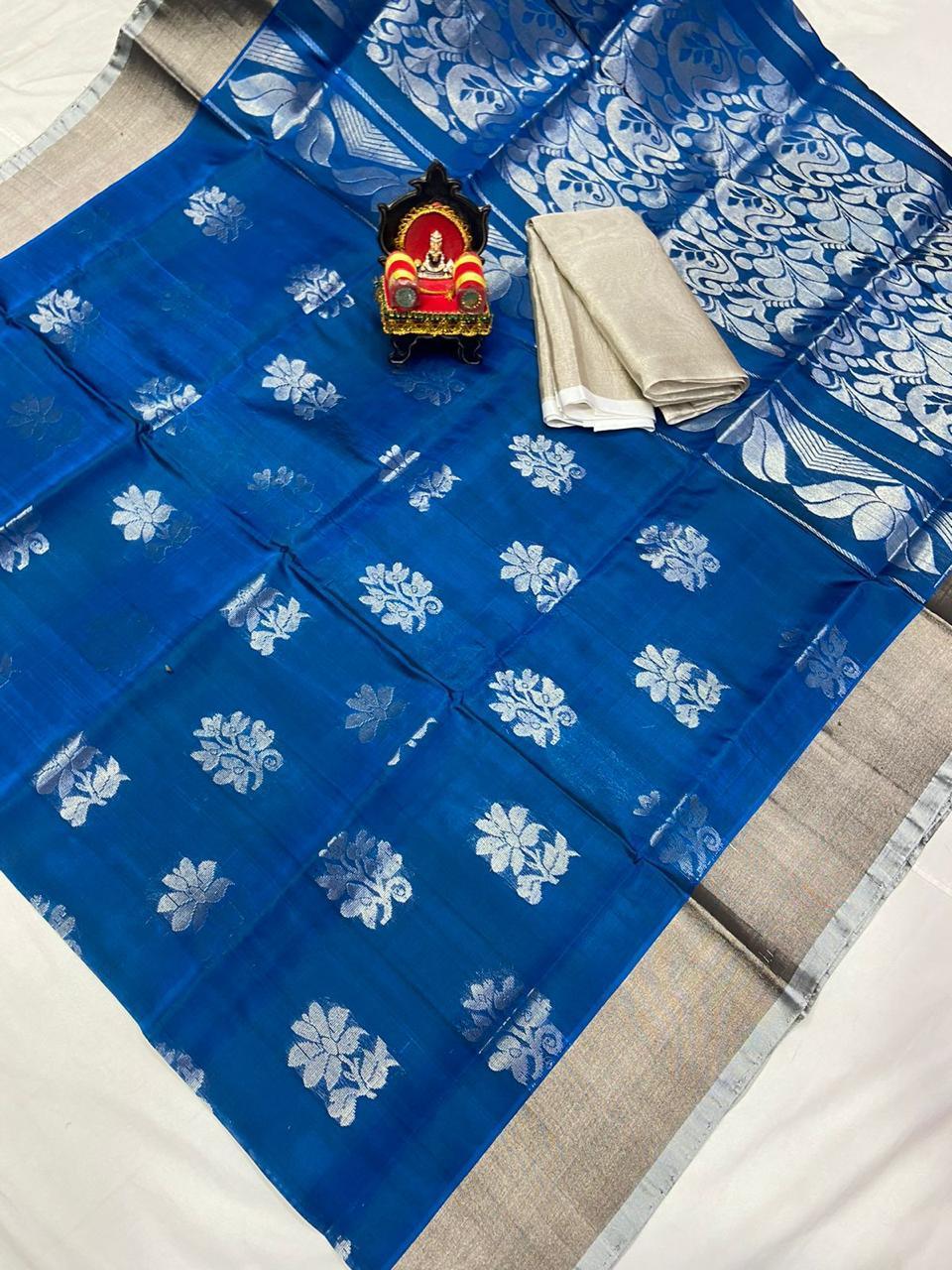 Uppada Pattu Silver Border Rich Pallu Saree - pochampallysarees.com