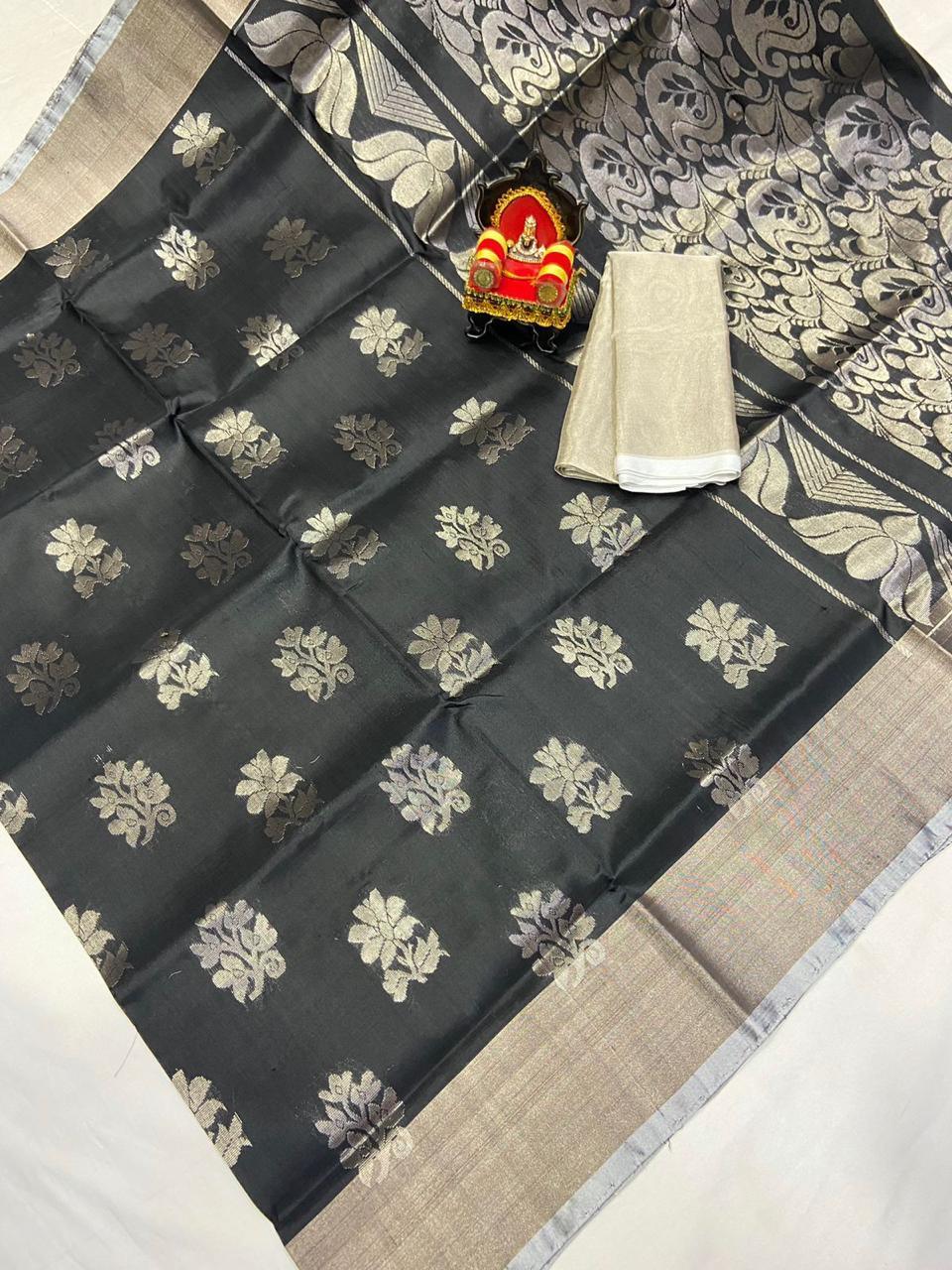 Uppada Pattu Silver Border Rich Pallu Saree - pochampallysarees.com
