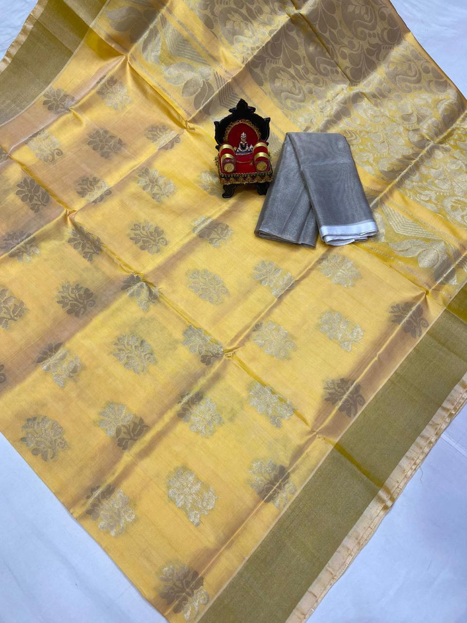 Uppada Pattu Silver Border Rich Pallu Saree - pochampallysarees.com