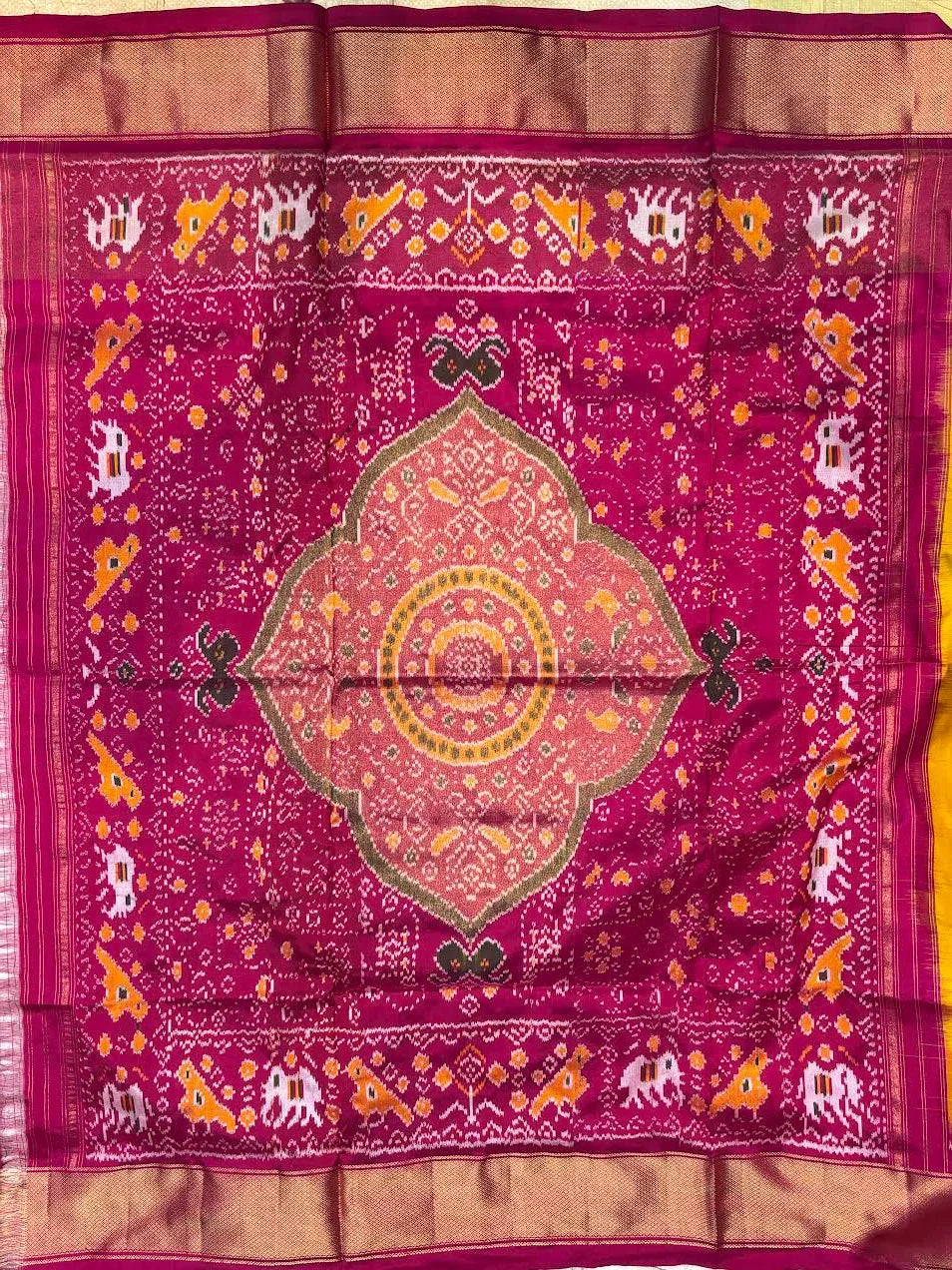 POCHAMPALLY IKKAT SILK BODY MANGO YELLOW BORDER PINK AND PALLU AND BLOUSE IKKAT DESIGN PINK SARI - pochampallysarees.com