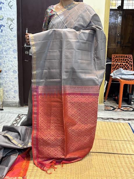 Elegant Grey Silk Saree with Rani Pink &amp; Orange Zari Pallu and Matching Blouse