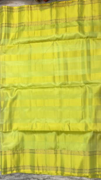 Elegant Mauve Pink &amp; Lime Green Traditional Silk Saree with Zari Border
